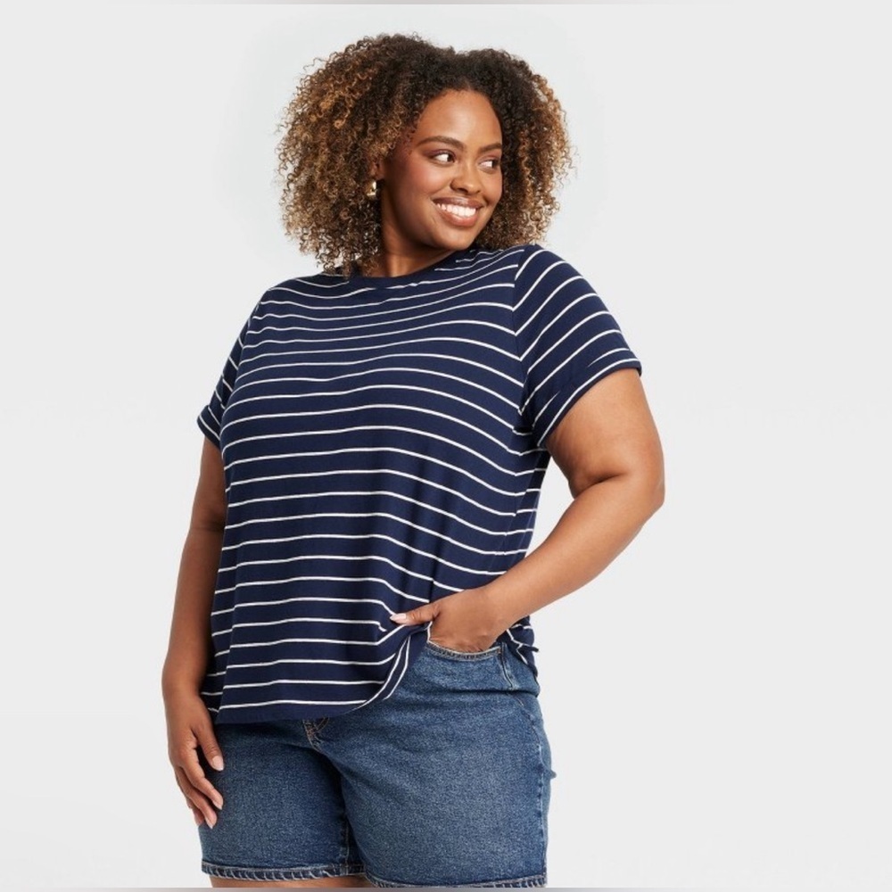 Women's High-Waisted Bermuda Jean
Shorts - Ava & Viv™. Plus Size 26. NWT! - Picture 4 of 6